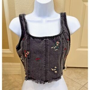 Sleeveless Embroidered Washed Black Crop Tank Top